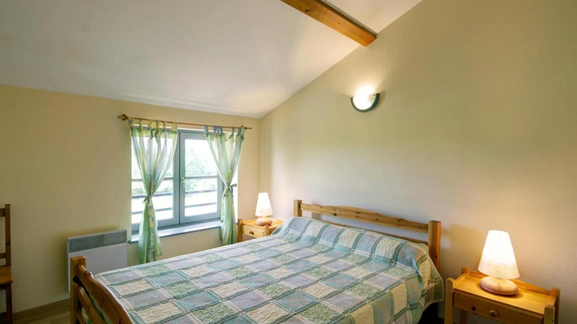 Grande Maison Authentique Avec Jardin Prive, Terrasse Et Vtt - Hebergement Pour 15 Personnes - Fr-1-496-109 Lure  0*, Lure (Loire) France