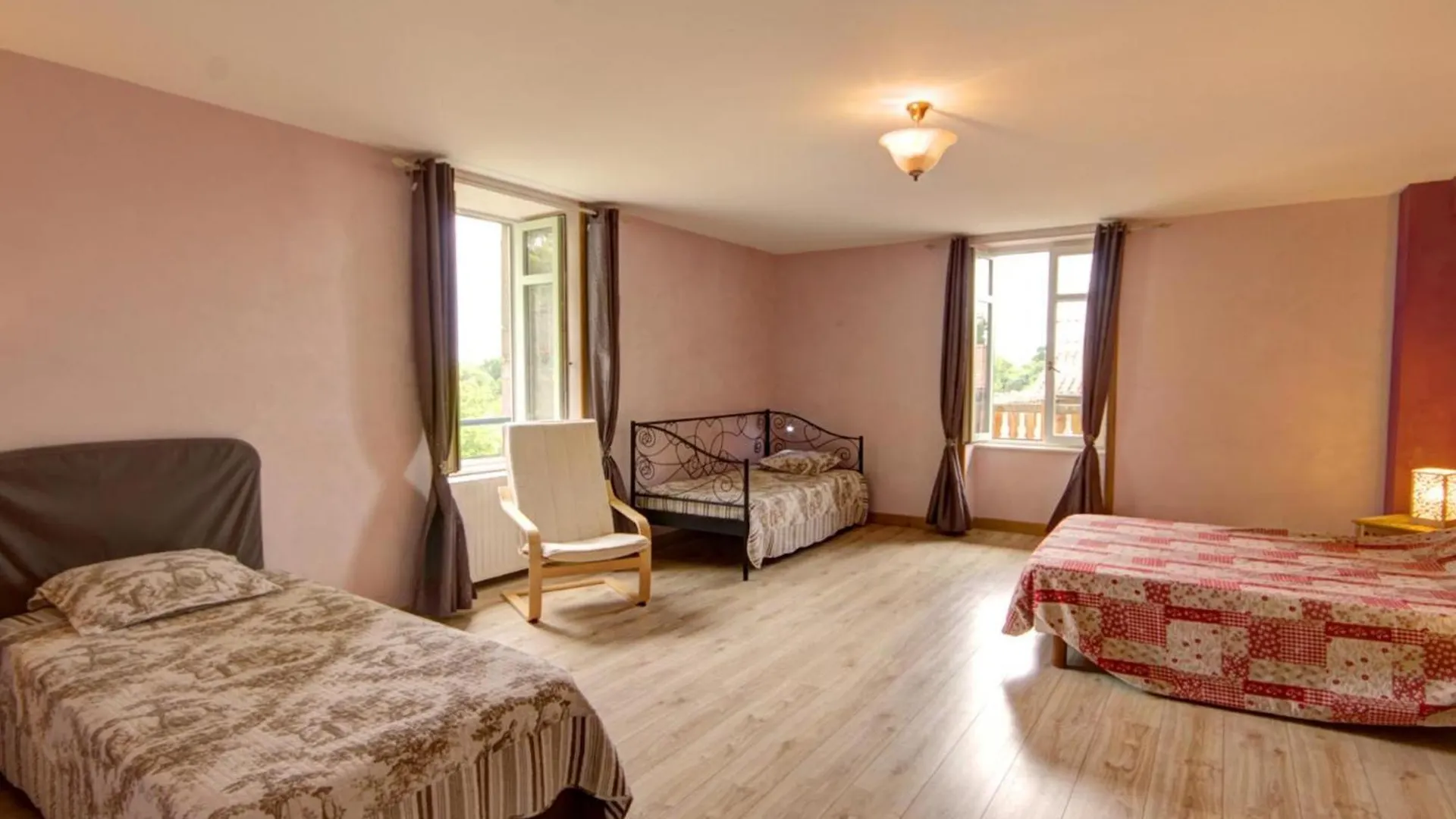 Holiday home Grande Maison Authentique Avec Jardin Prive, Terrasse Et Vtt - Hebergement Pour 15 Personnes - Fr-1-496-109 Lure  France