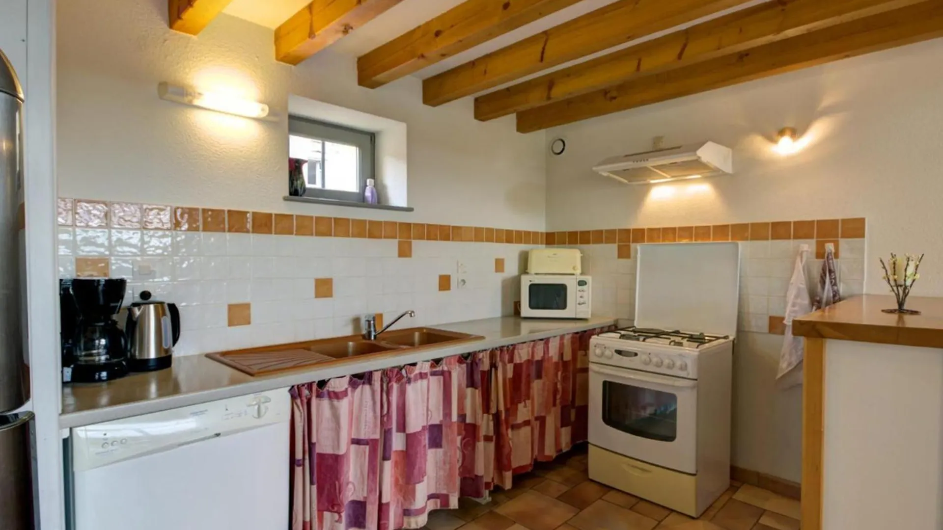 Holiday home Grande Maison Authentique Avec Jardin Prive, Terrasse Et Vtt - Hebergement Pour 15 Personnes - Fr-1-496-109 Lure